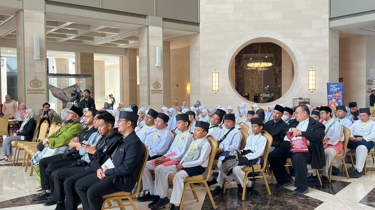 Briefing session on the Pameran Astronomi: Kaedah Penentuan Awal Bulan Hijri