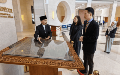 Chinese Ambassador to Brunei Darussalam Xiao Jianguo Visits the Balai Khazanah Islam Sultan Haji Hassanal Bolkiah